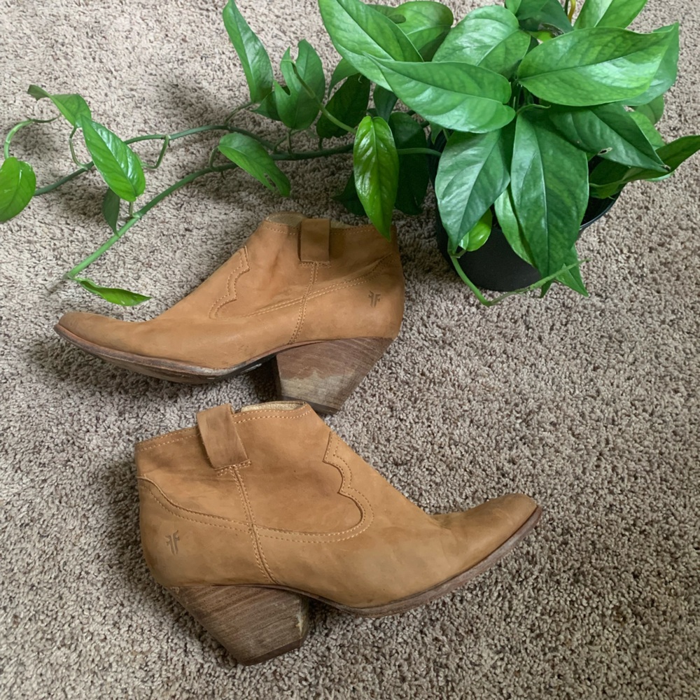 Frye Reina Tan Suede Ankle Boots
